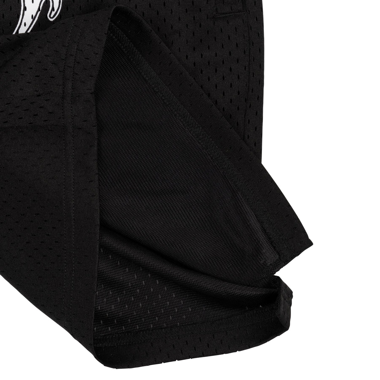 Welcome Barb Mesh Shorts - Black